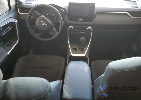 2019 Toyota Rav4 Le z USA, uszkodzony, nr VIN JTMG1RFV2KJ021318